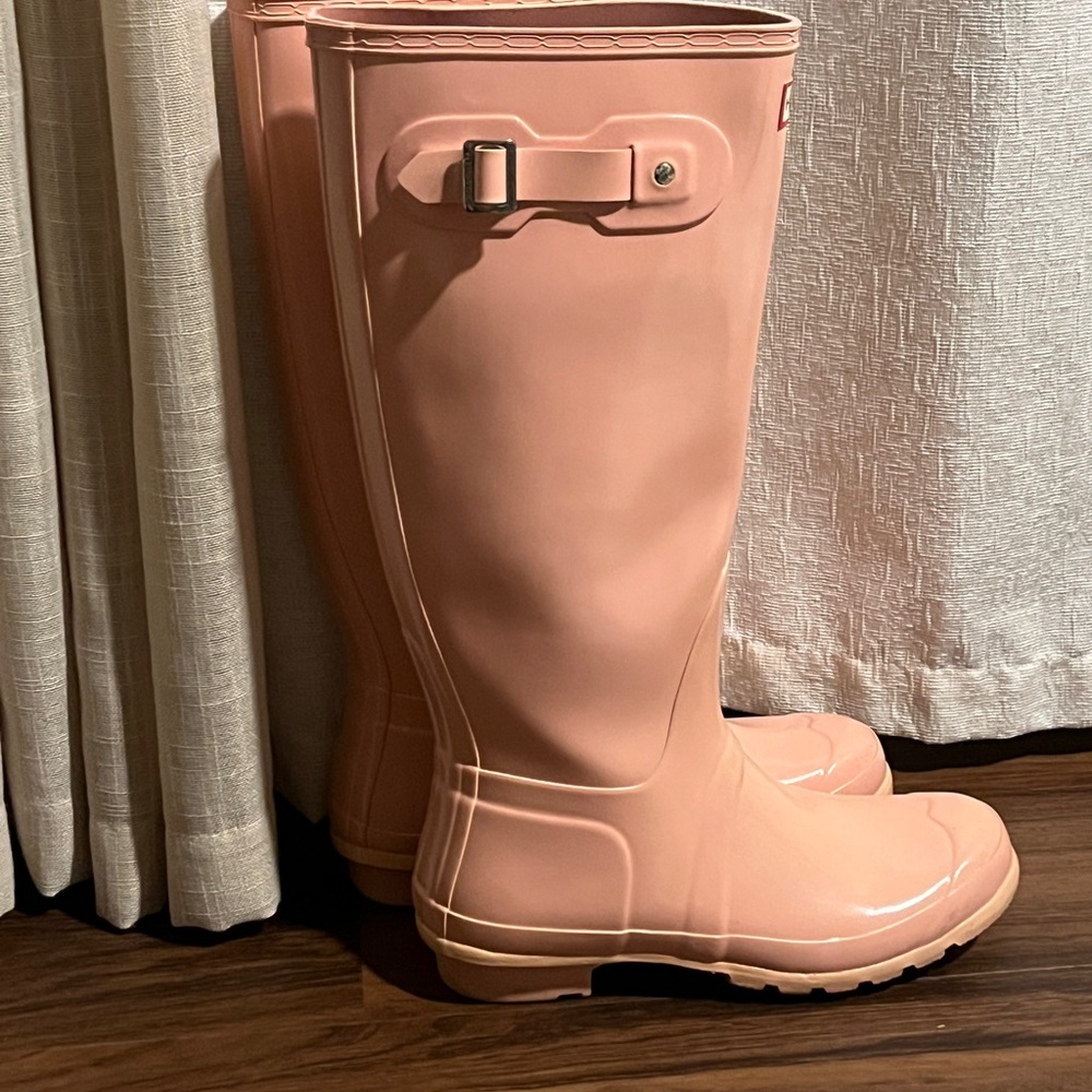 Hunter Pink Gloss Tall Rain Boots - Picture 2 of 6